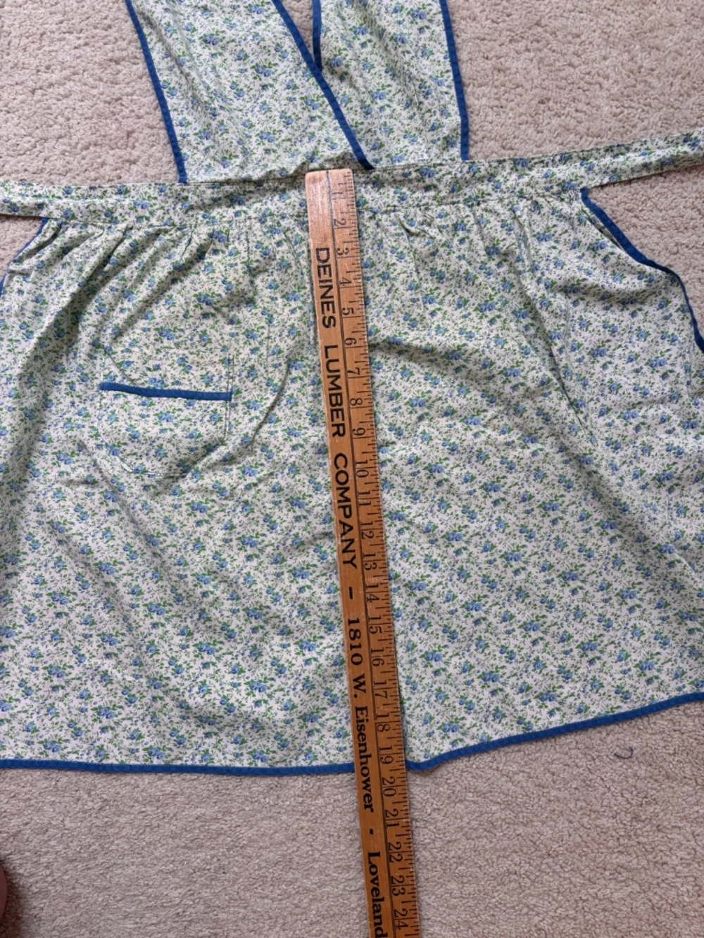Vintage handmade crossover apron blue and green ditsy-floral blue trim